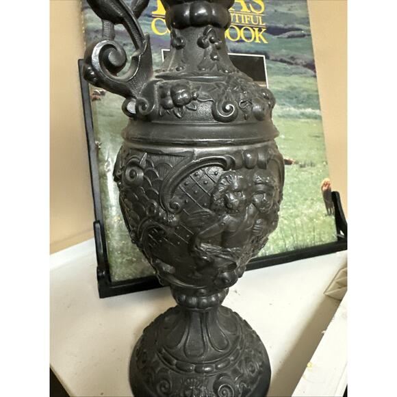 Vintage Metal Repousse French Victorian Cherub Pitcher Ewer Urn Decor - Picture 6 of 9